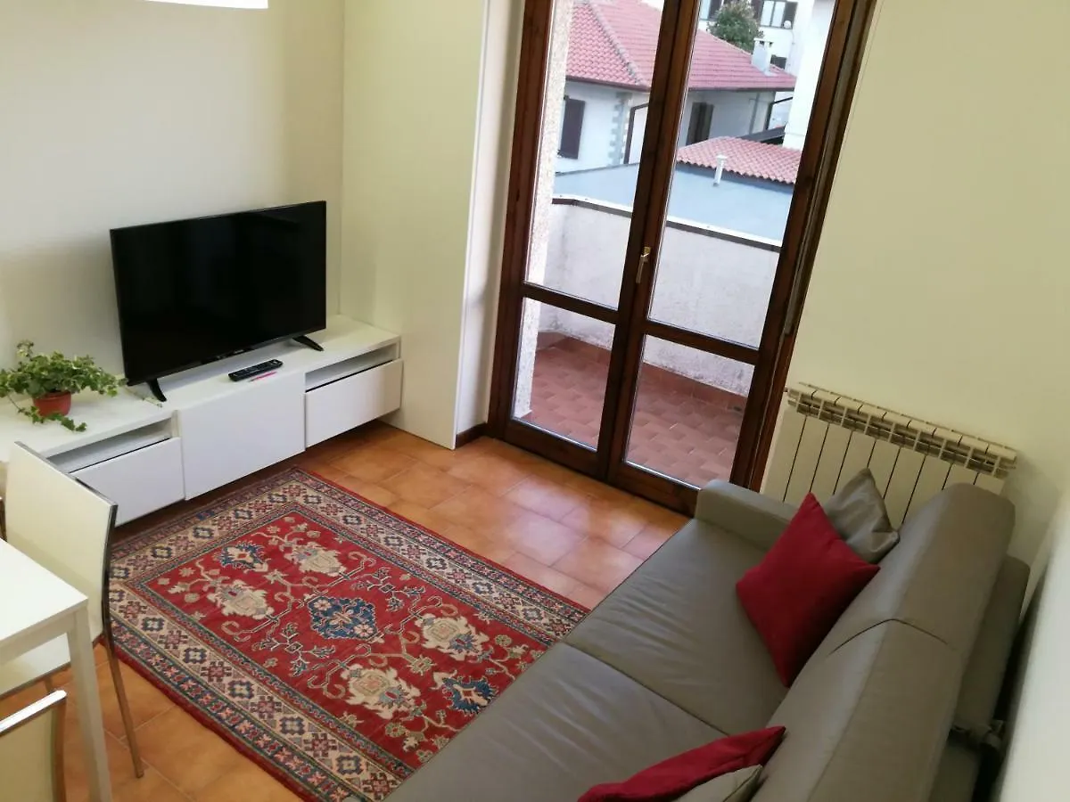 Hotel Casa Carducci Turate 4*,  Italia